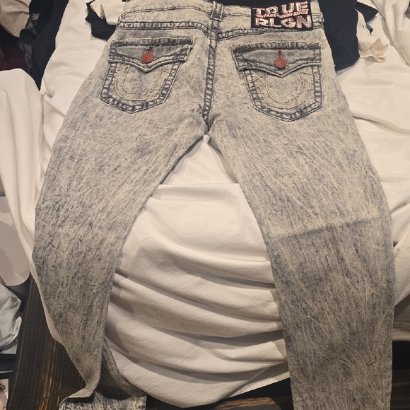 True Religion Gray Ricky Jeans - Picture 3 of 5